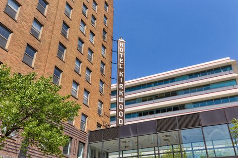 Condo For Sale - 400 Walnut Street #1103<br/> Des Moines, IA 50309