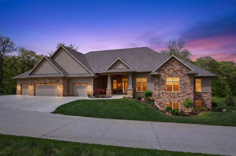 6245 Enclave Lane Johnston IA 50131