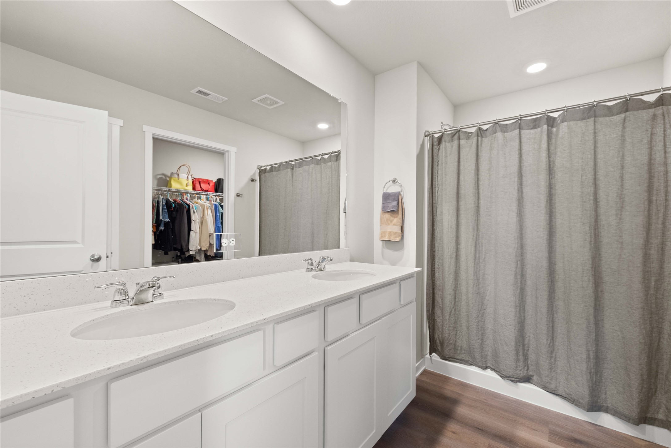 1050 Bel Aire Court, Waukee, Iowa image 21