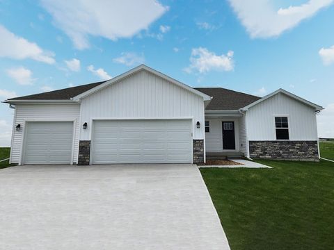 Homes For Sale - 2325 Butler Drive<br/> Adel, IA 50003