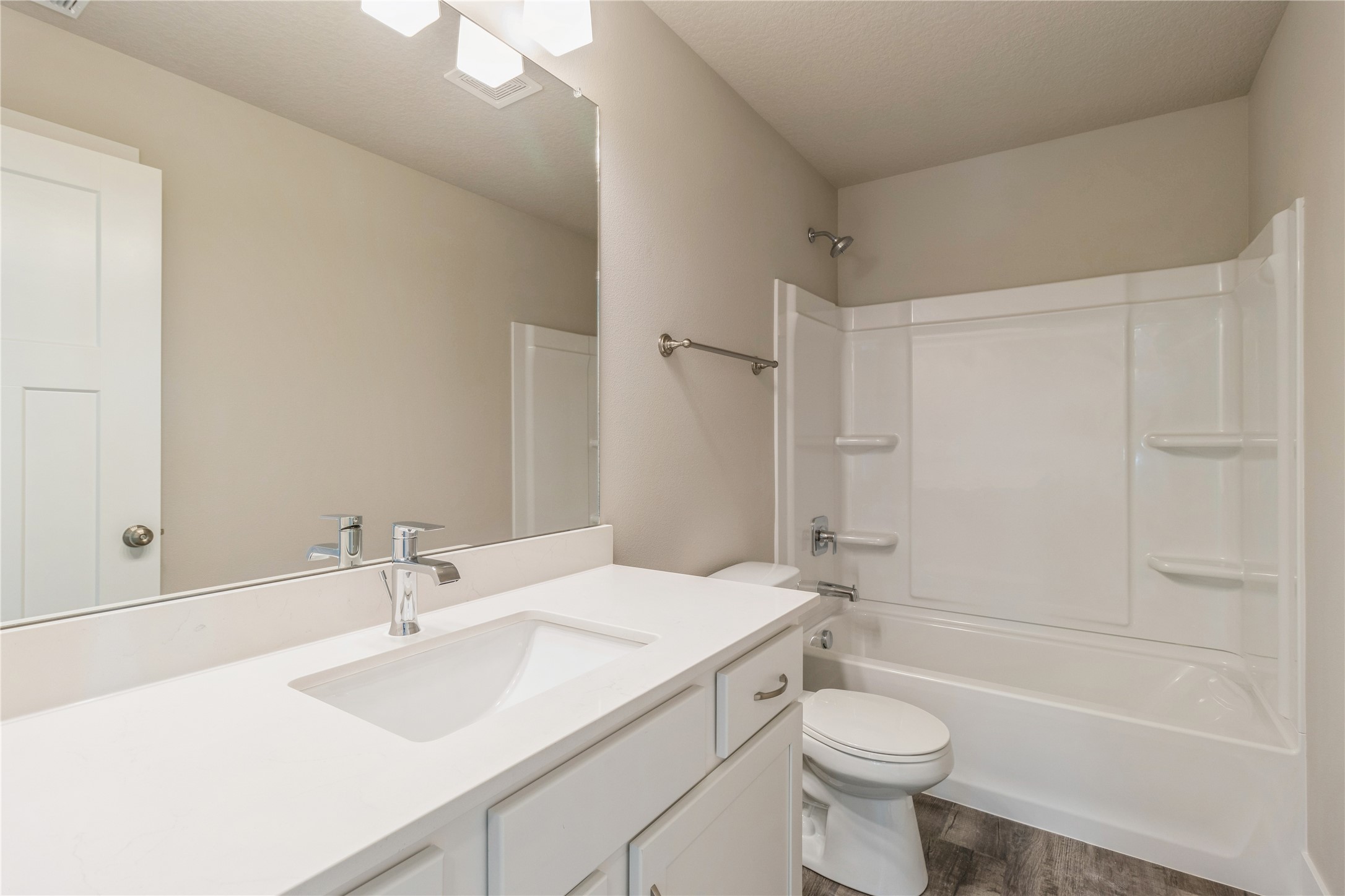 17147 Plum Drive, Urbandale, Iowa image 32