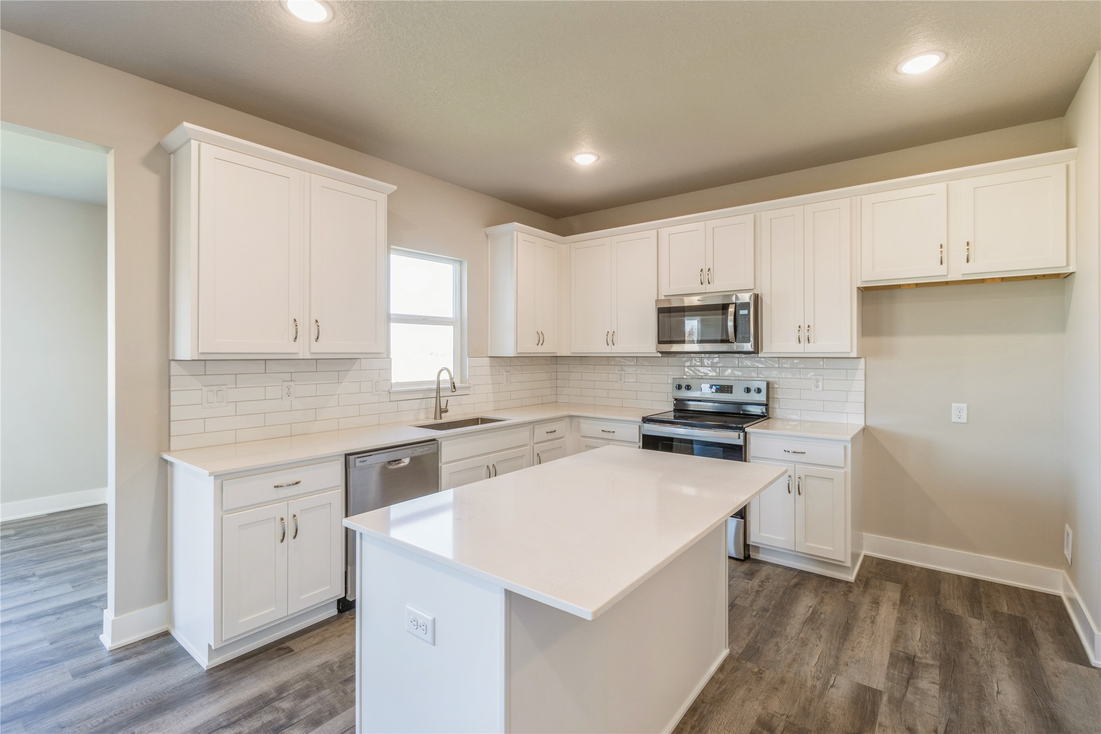 17147 Plum Drive, Urbandale, Iowa image 10