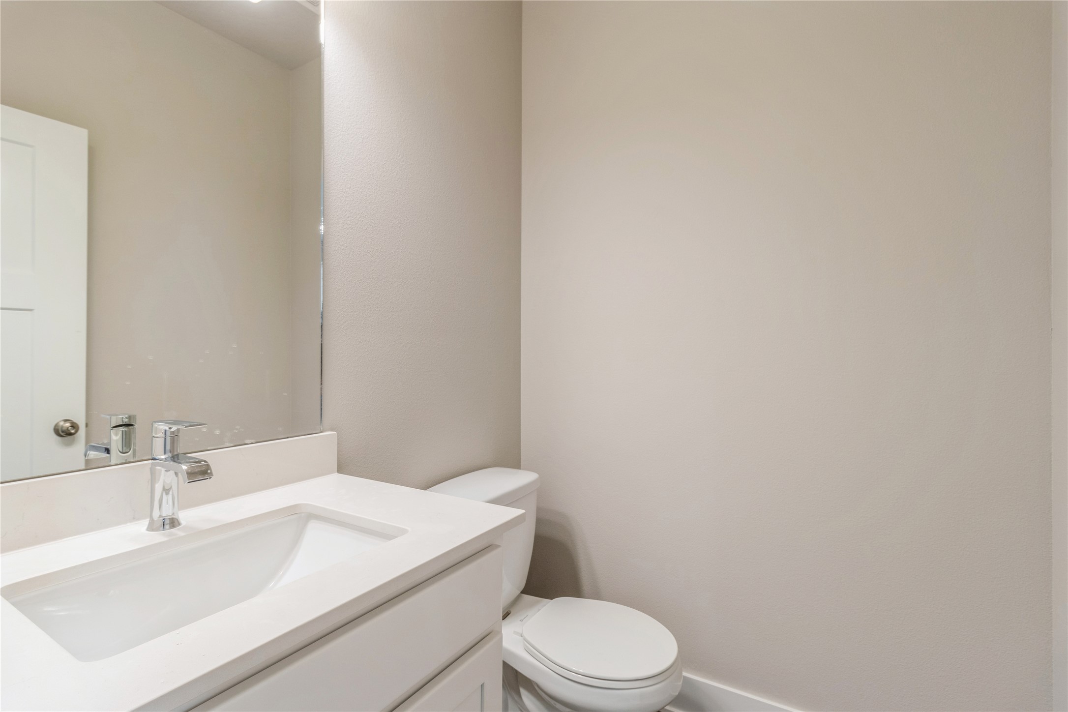 17147 Plum Drive, Urbandale, Iowa image 17