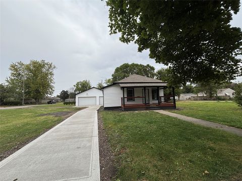 Homes For Sale - 2510 Lucinda Street<br/> Perry, IA 50220