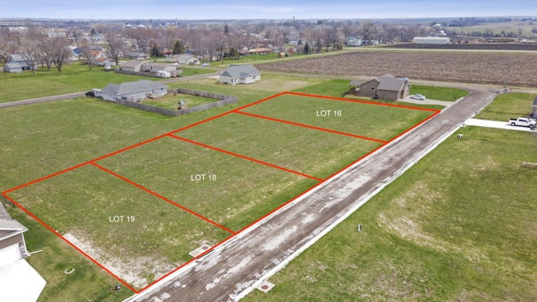 410 SCENIC DR, TRURO, IA 50257 - Image d974700cf72abbae2e184cfe01f44426/68957555