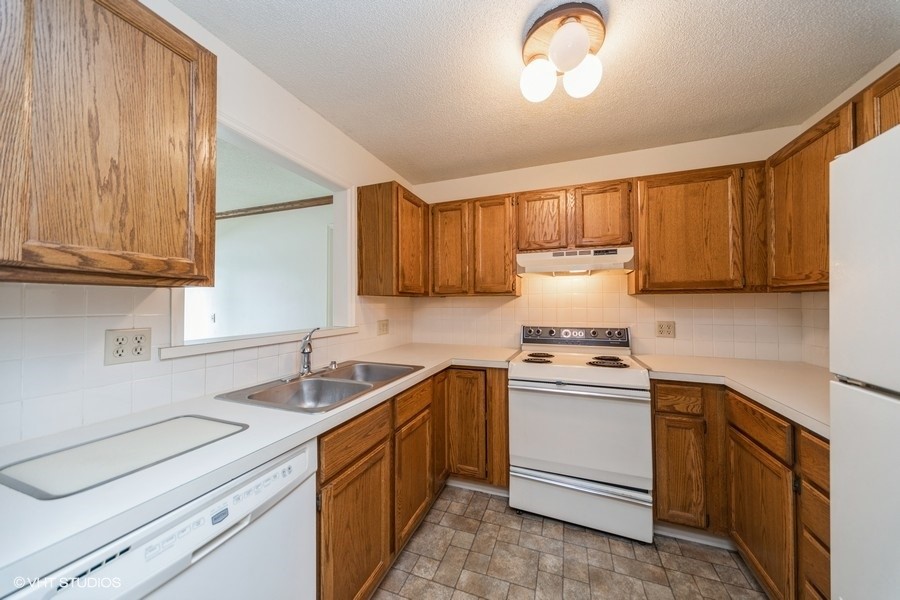 4900 Pleasant Street #16, West Des Moines, Iowa image 5