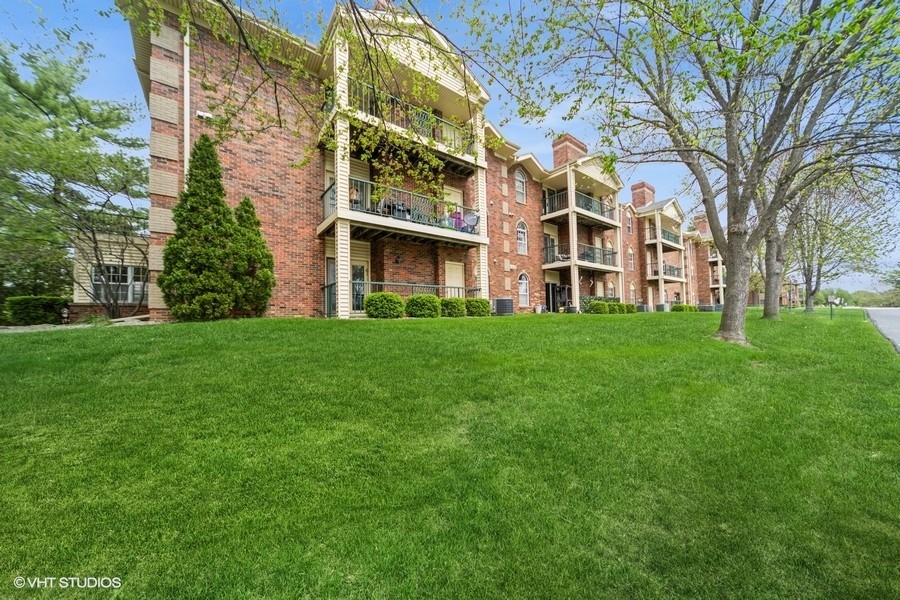4900 Pleasant Street #16, West Des Moines, Iowa image 1
