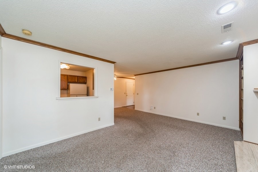 4900 Pleasant Street #16, West Des Moines, Iowa image 3