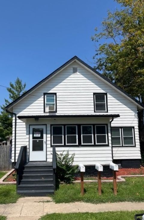 Homes For Sale - 215 E Ninth Street<br/> Madrid, IA 50156