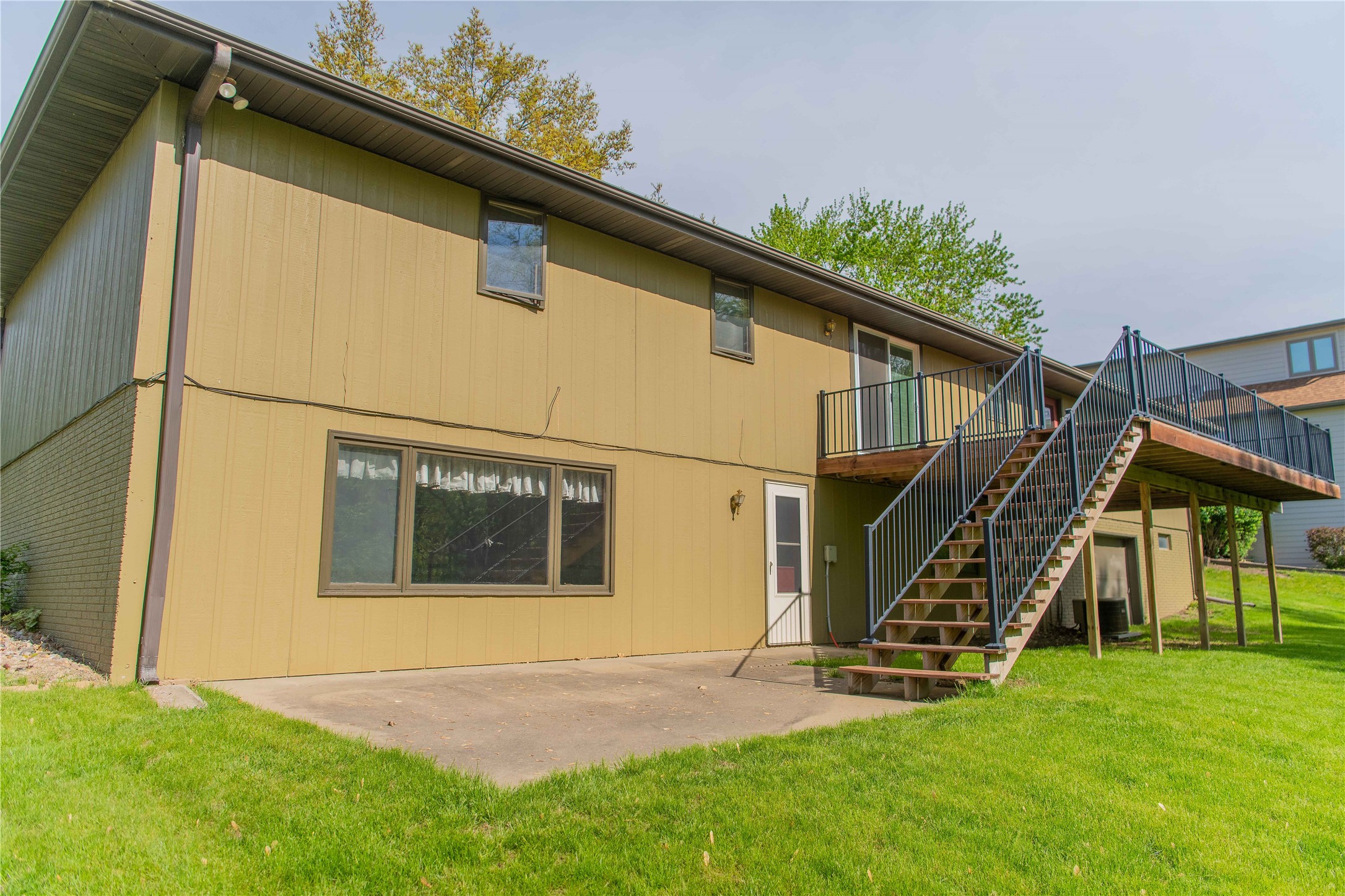 1546 W 4th Street, Pella, Iowa image 3