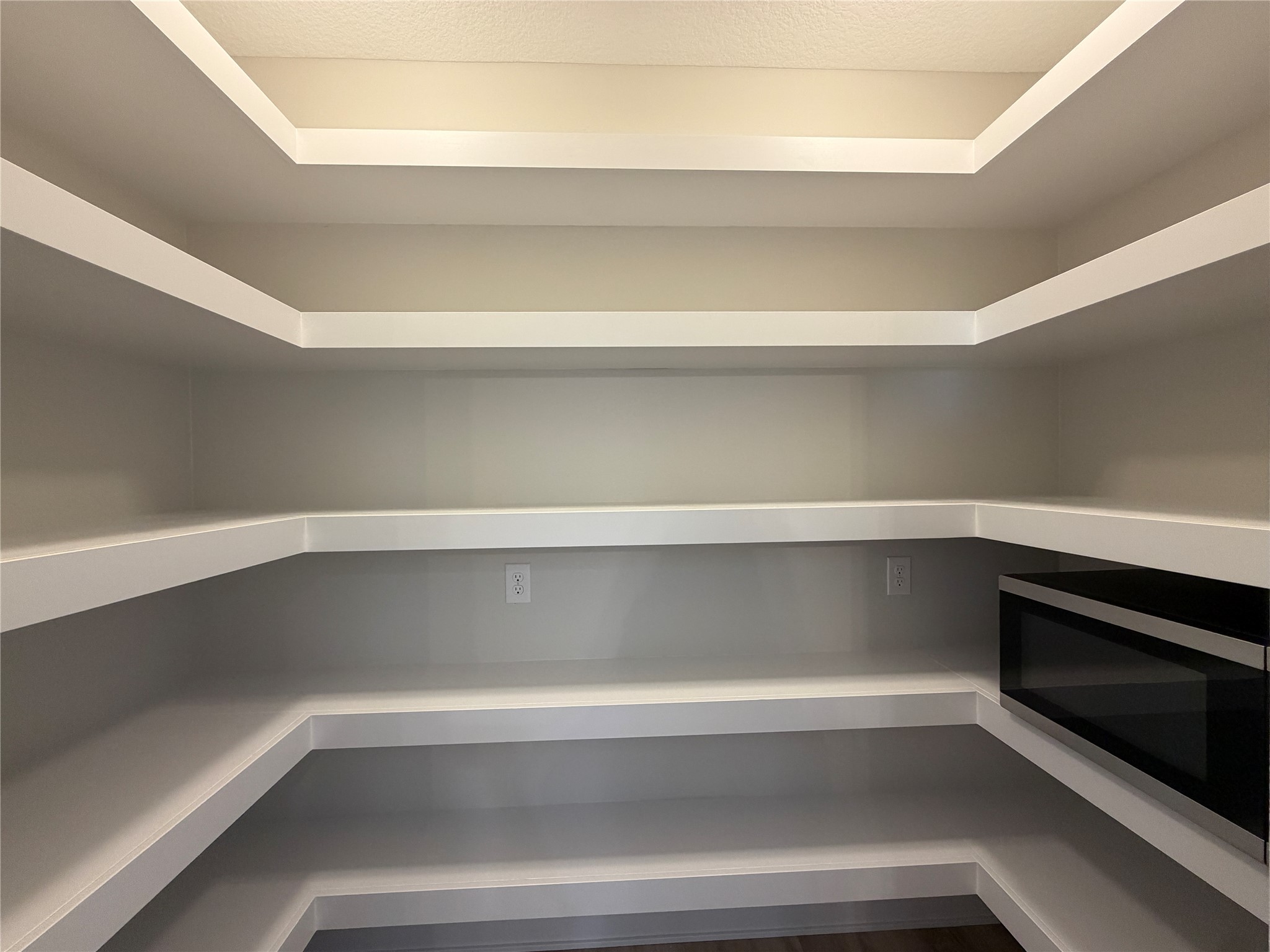 435 NW Red Oak Court