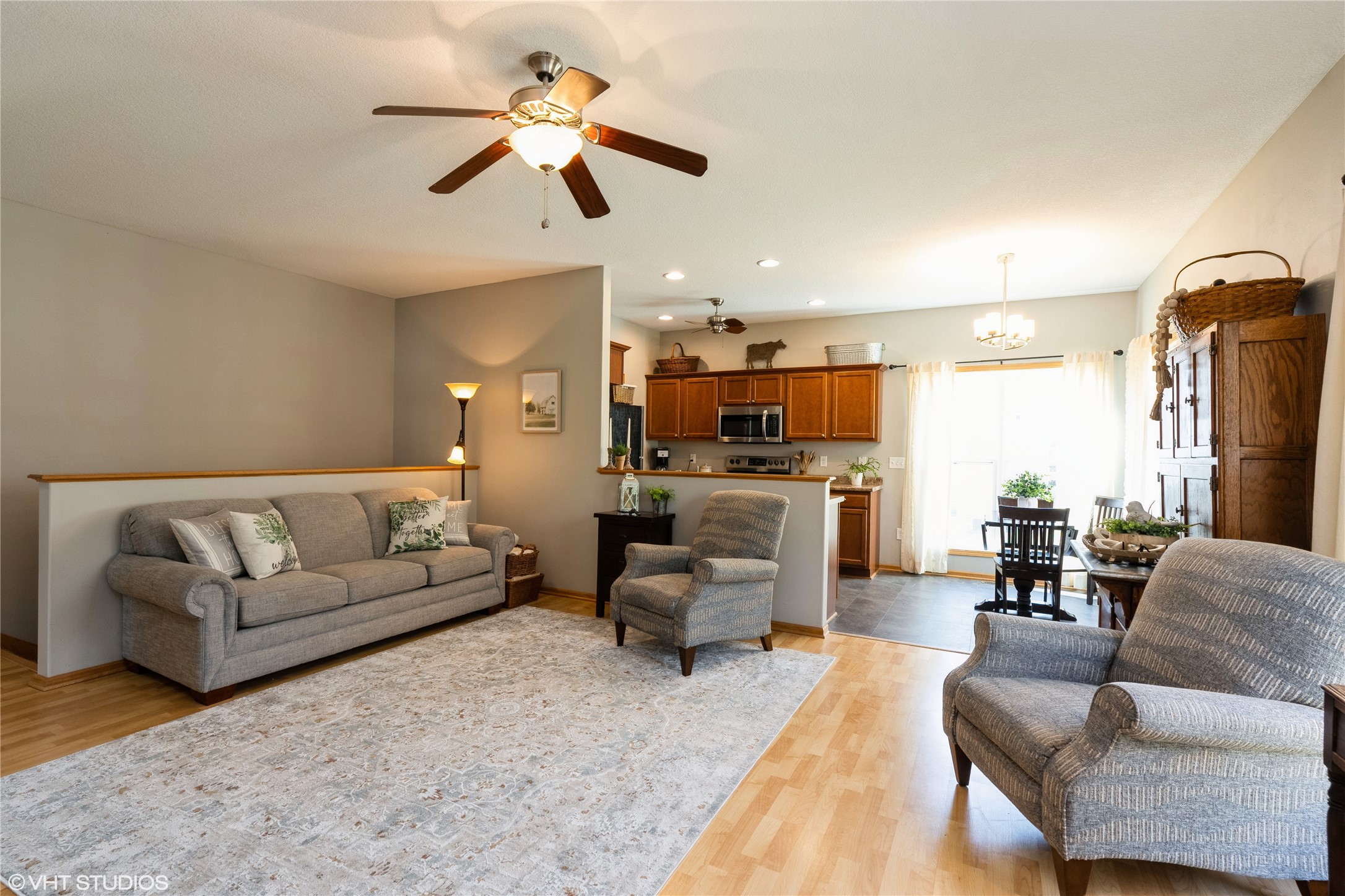 804 Patchett Drive, Mitchellville, Iowa image 6