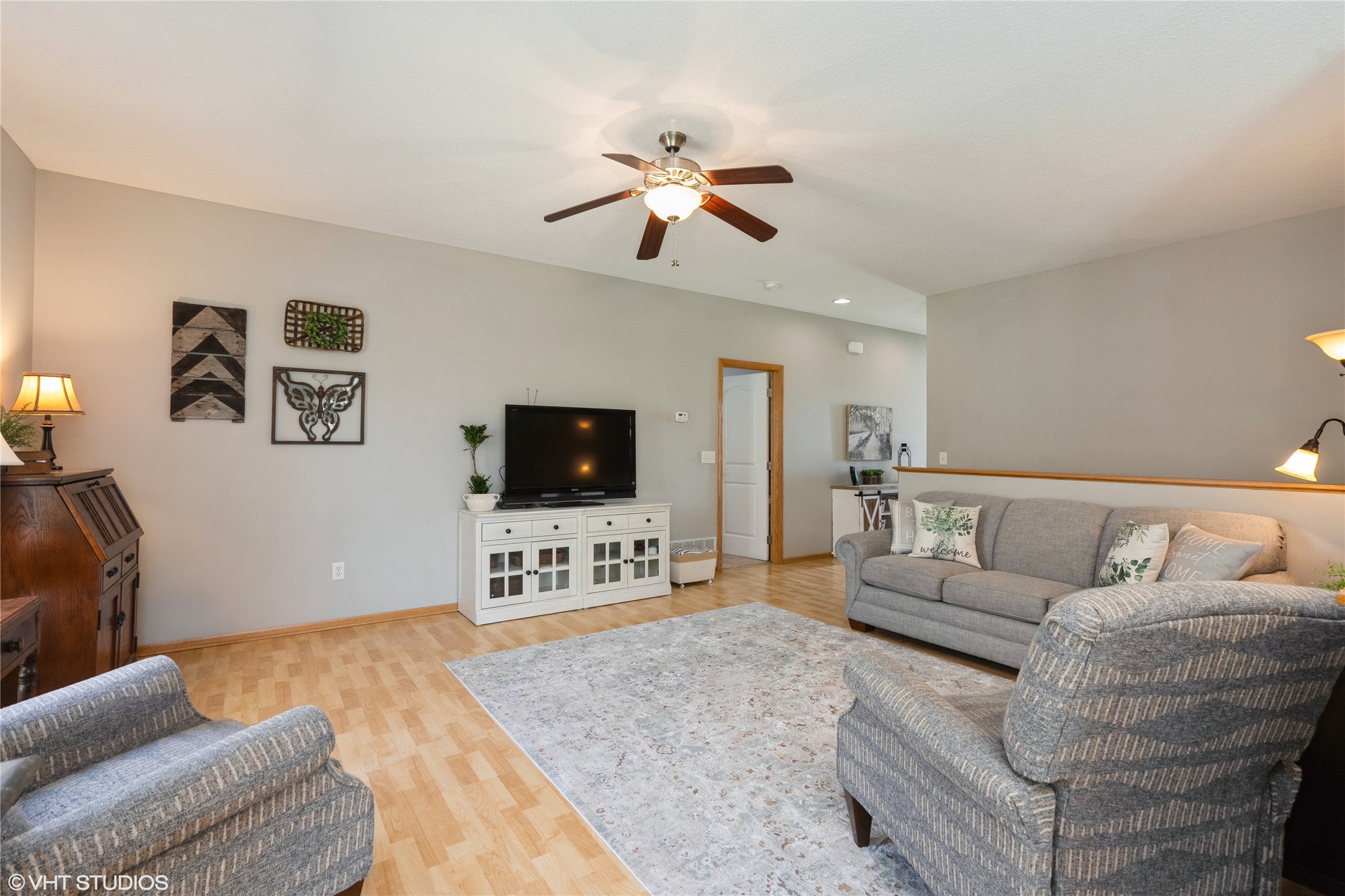 804 Patchett Drive, Mitchellville, Iowa image 4