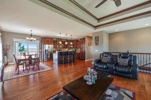 Single Family Residence in Waukee IA 655 Dellwood Drive 4.jpg