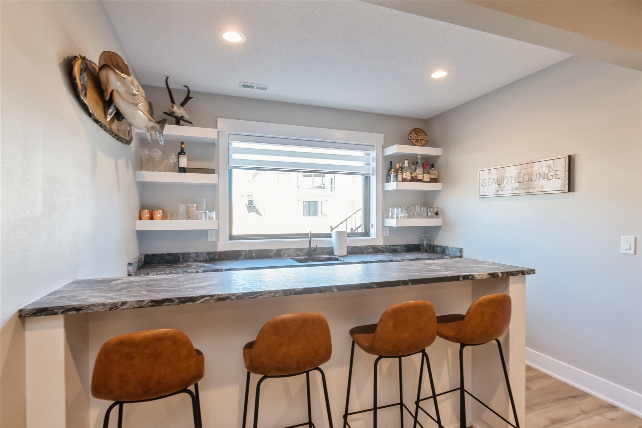 17965 Hammontree Circle, Clive, Iowa image 26