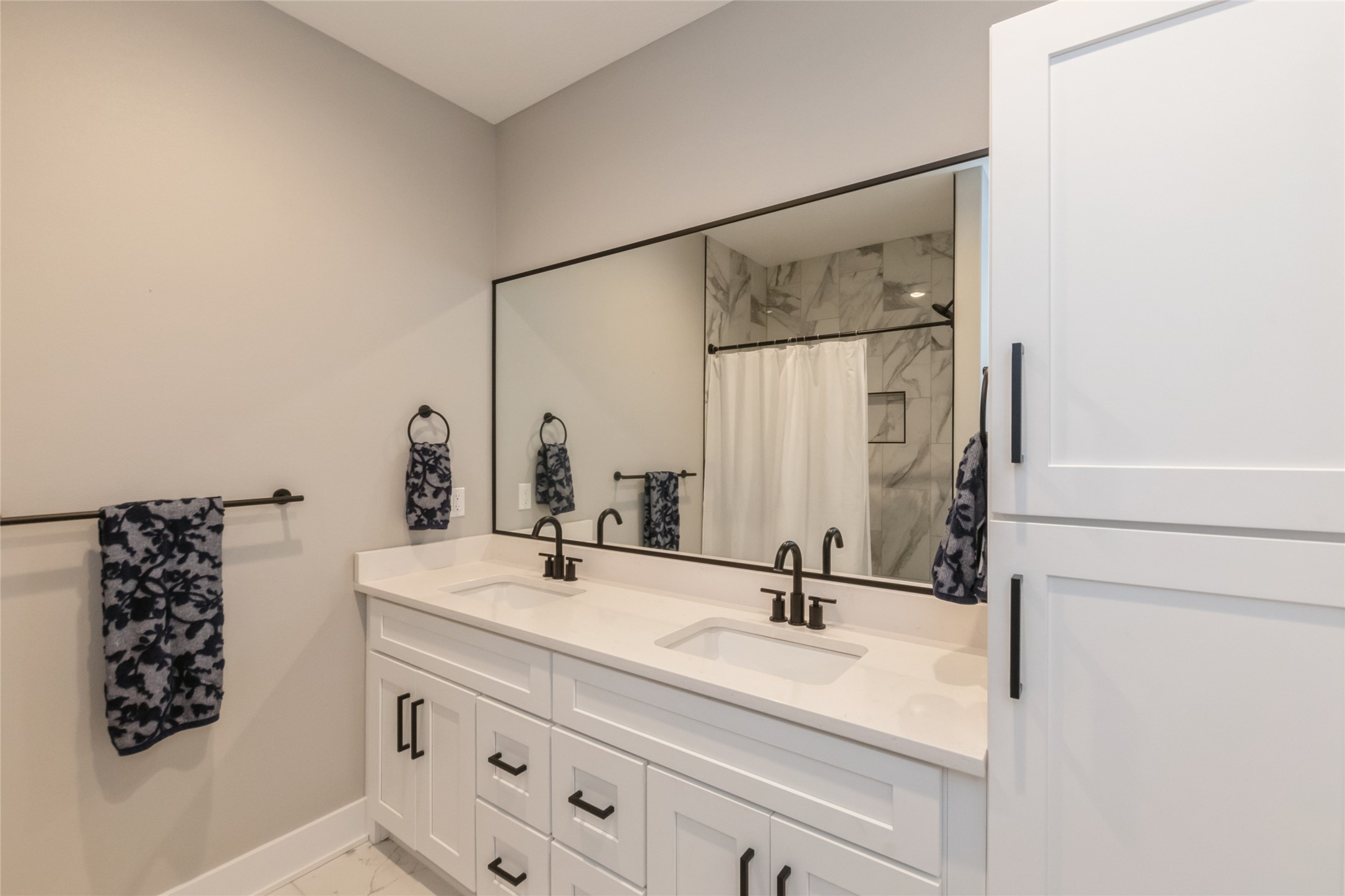 17965 Hammontree Circle, Clive, Iowa image 22
