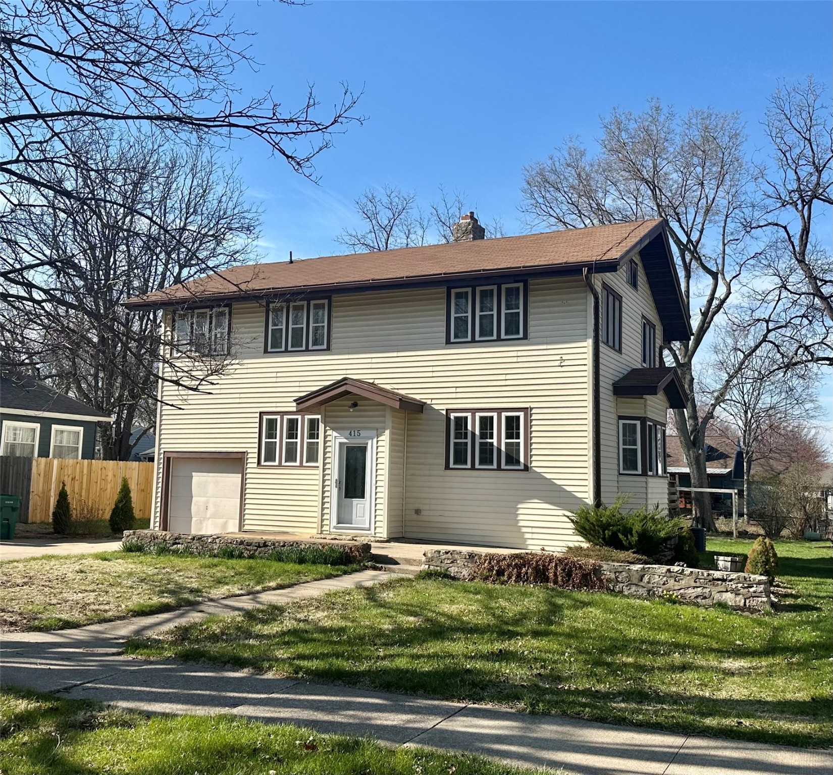 415 E Jefferson Street, Winterset, Iowa image 1
