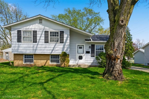 Homes For Sale - 4205 67th Street<br/> Urbandale, IA 50322