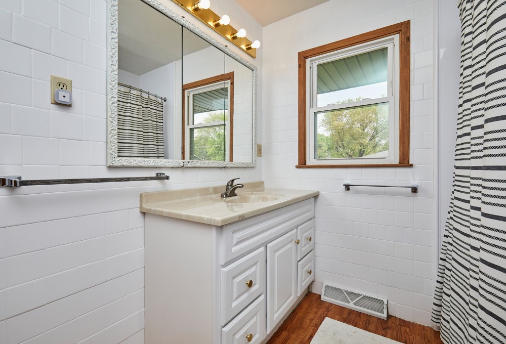 240 Bel Aire Drive, Waukee, Iowa image 22
