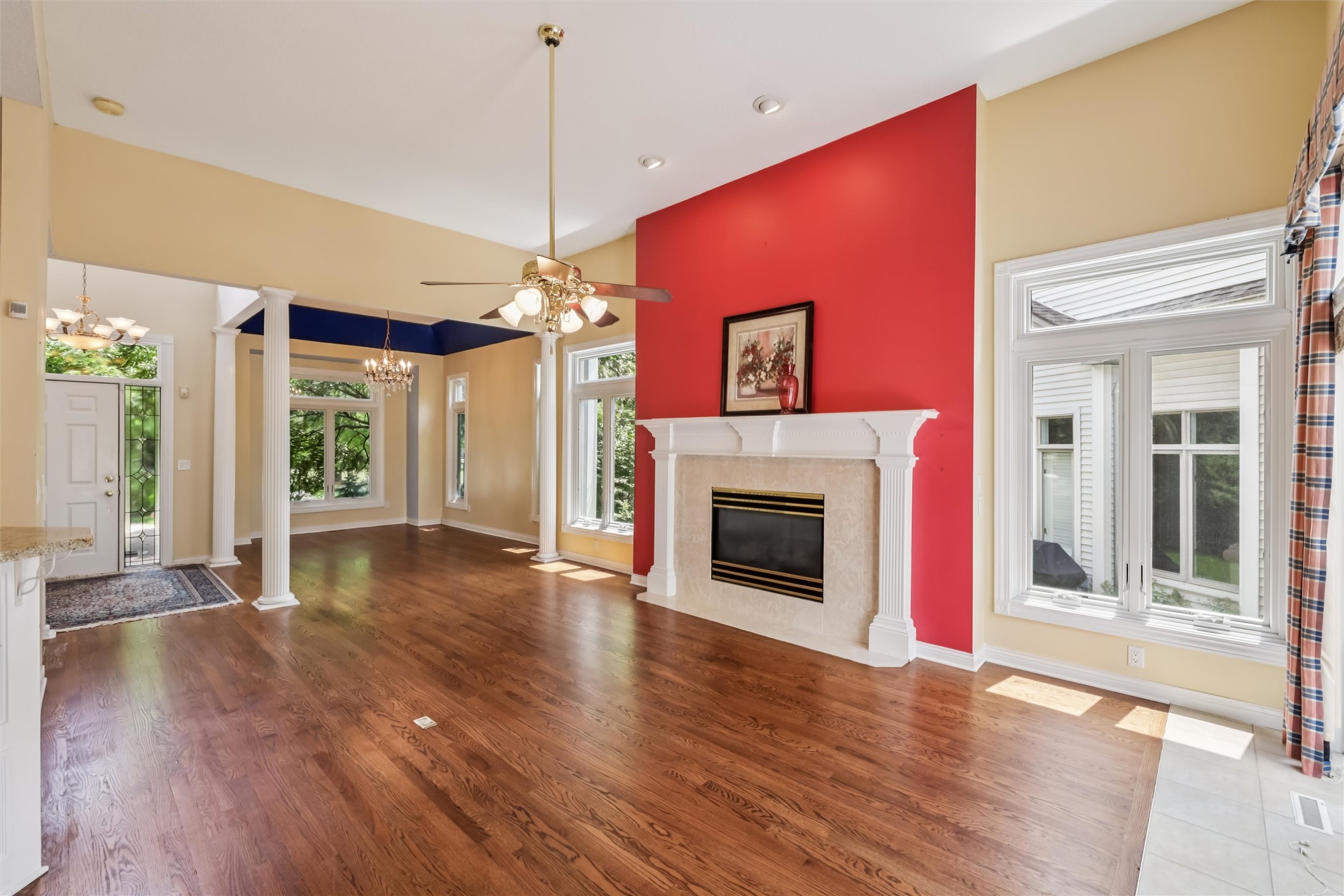 1069 Glen Oaks Drive