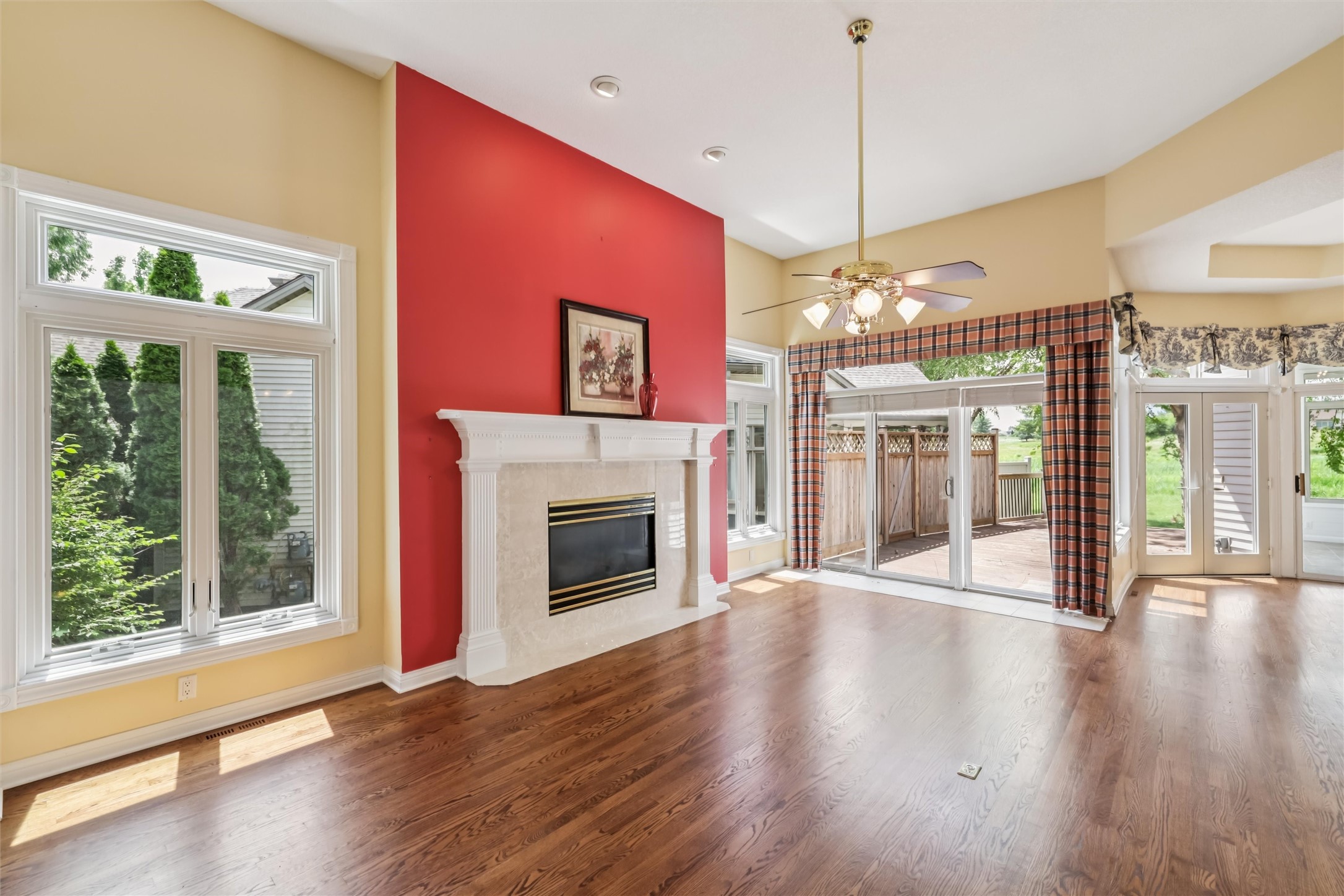 1069 Glen Oaks Drive