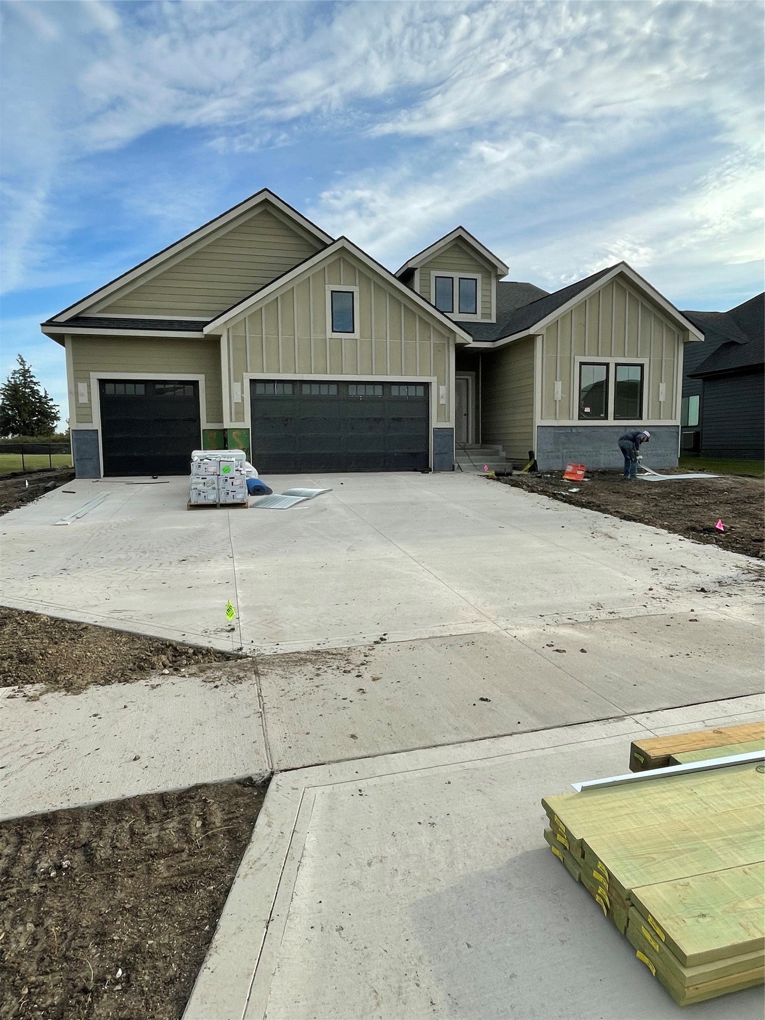30 NW Alderleaf Drive