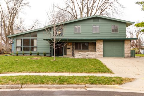 Homes For Sale - 107 Hunziker Circle<br/> Story County, Ames, IA 50010