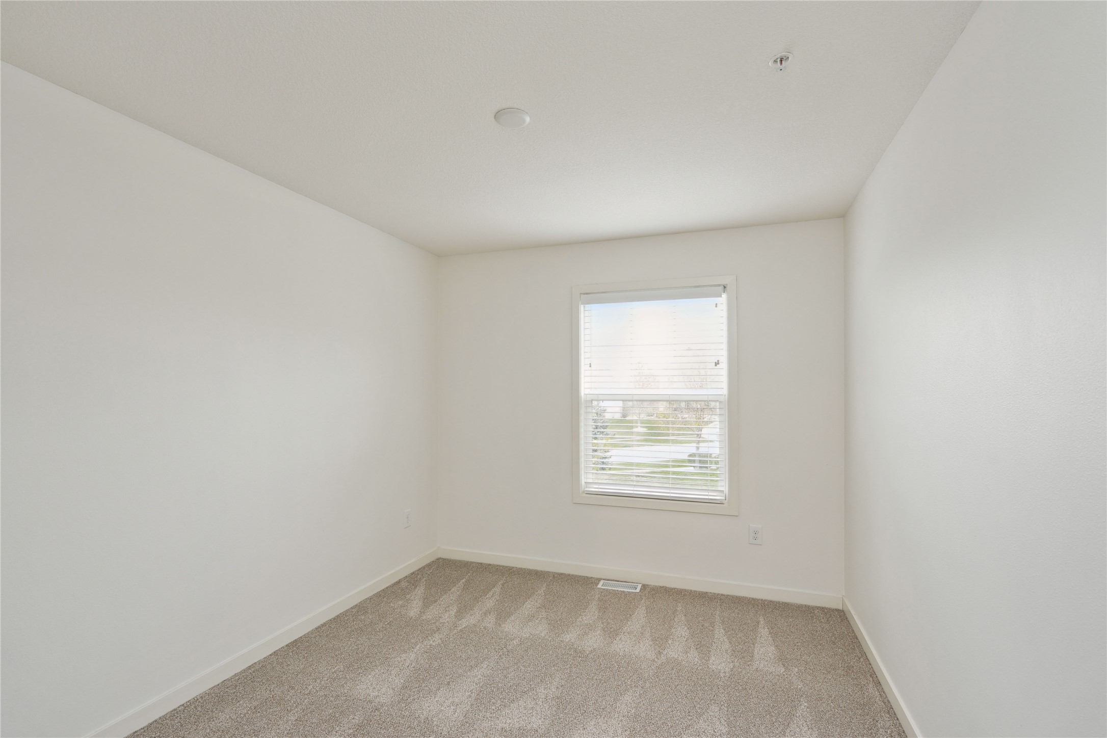 215 80th Street #102, West Des Moines, Iowa image 19