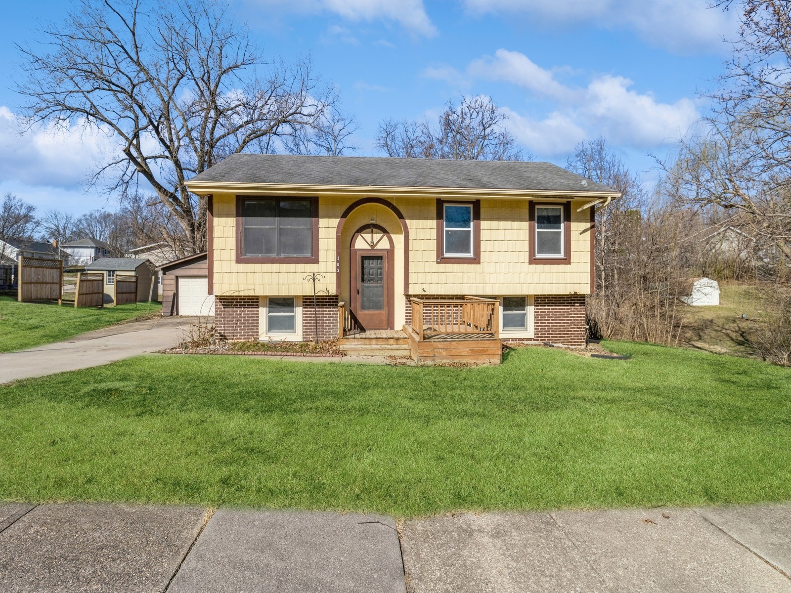 303 N N Street, Indianola, Iowa image 1