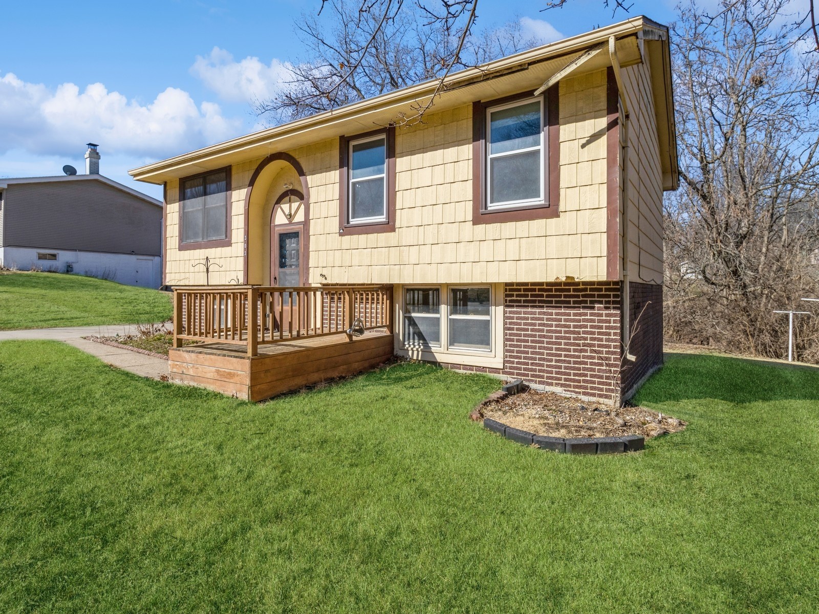 303 N N Street, Indianola, Iowa image 2