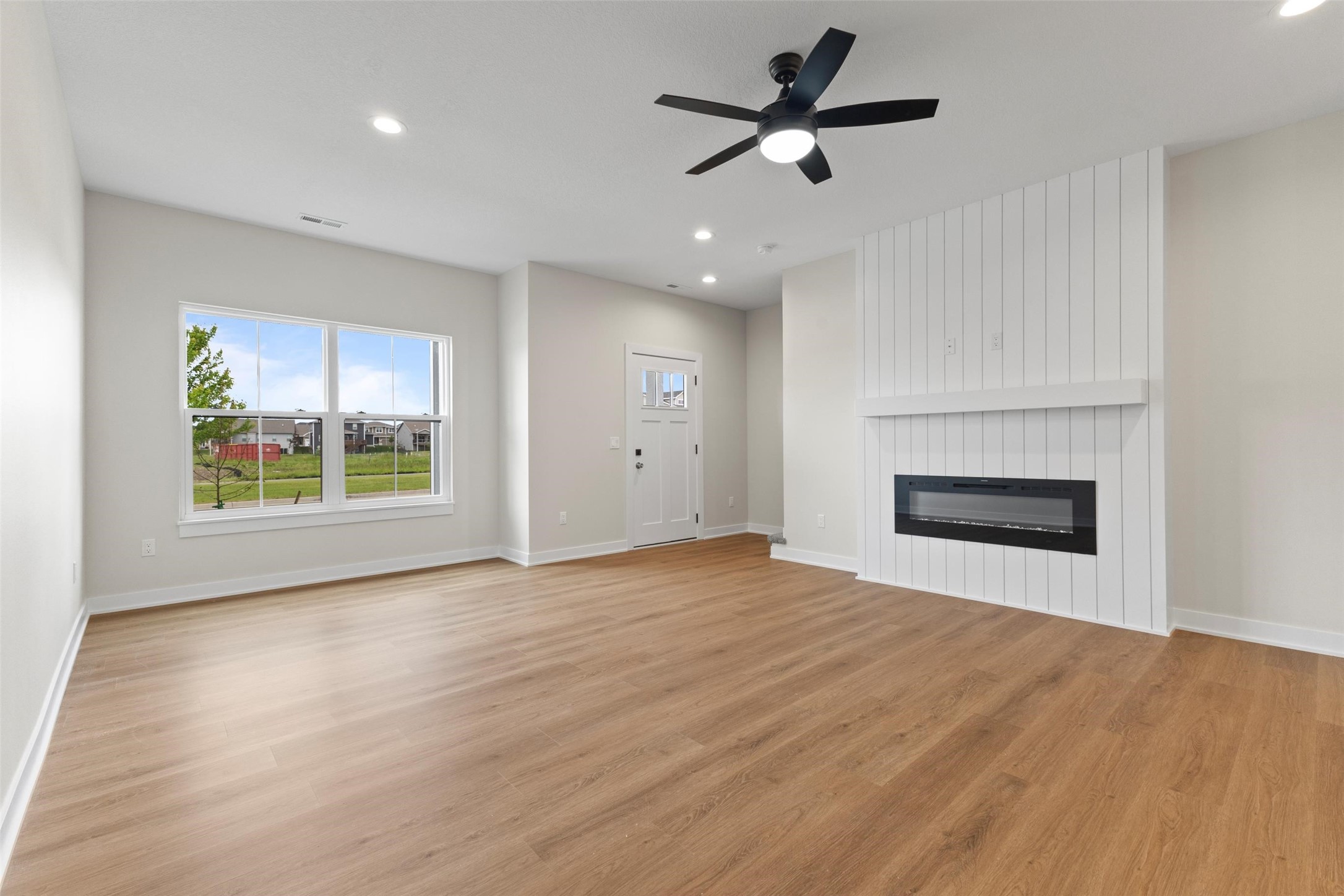 2020 S Warrior Lane, Waukee, Iowa image 3