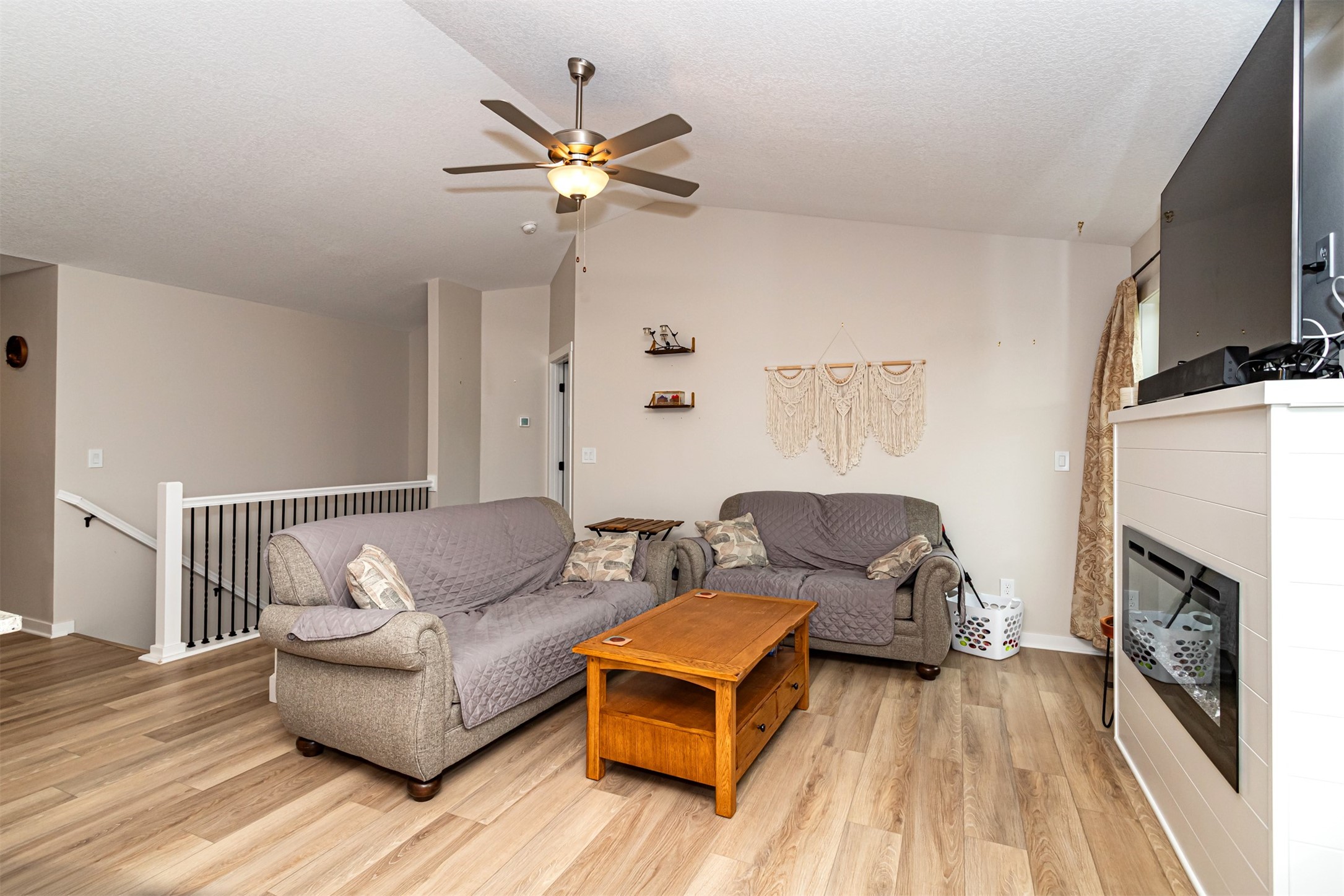 513 Walnut Drive, Huxley, Iowa image 9