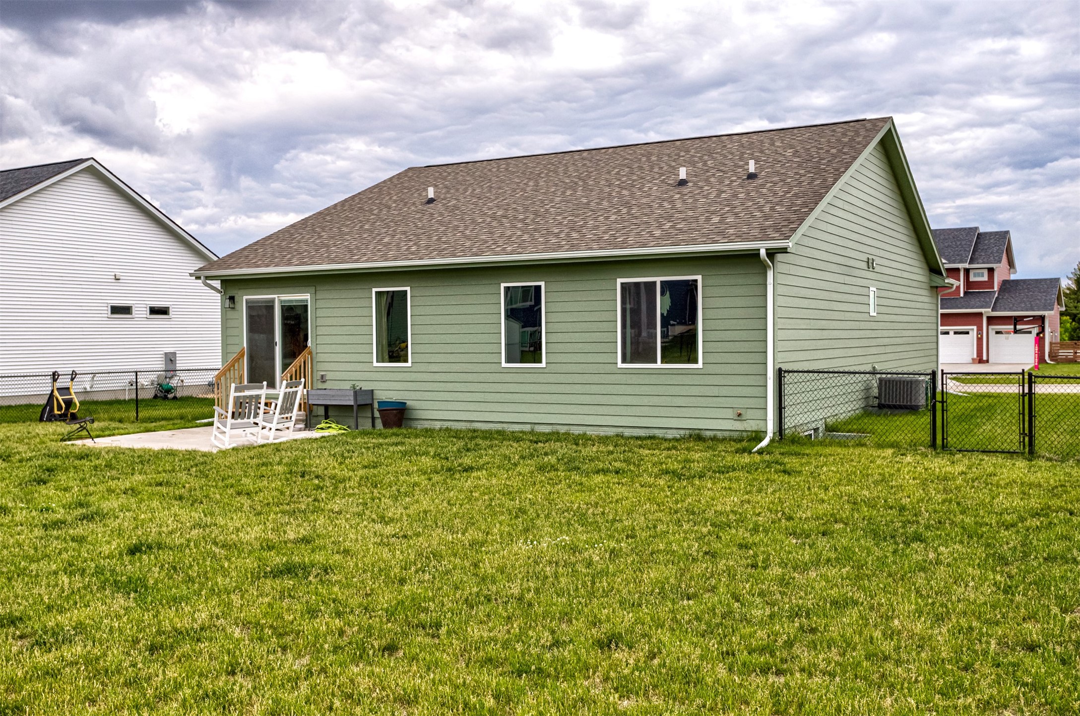 513 Walnut Drive, Huxley, Iowa image 4