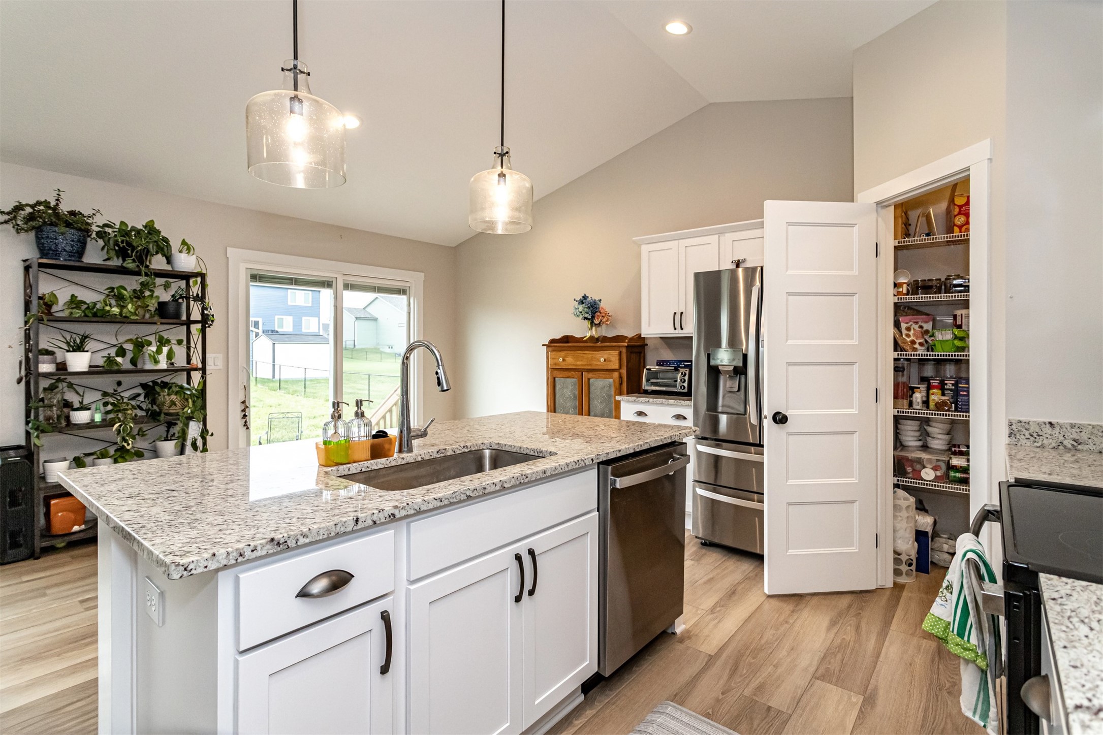 513 Walnut Drive, Huxley, Iowa image 14