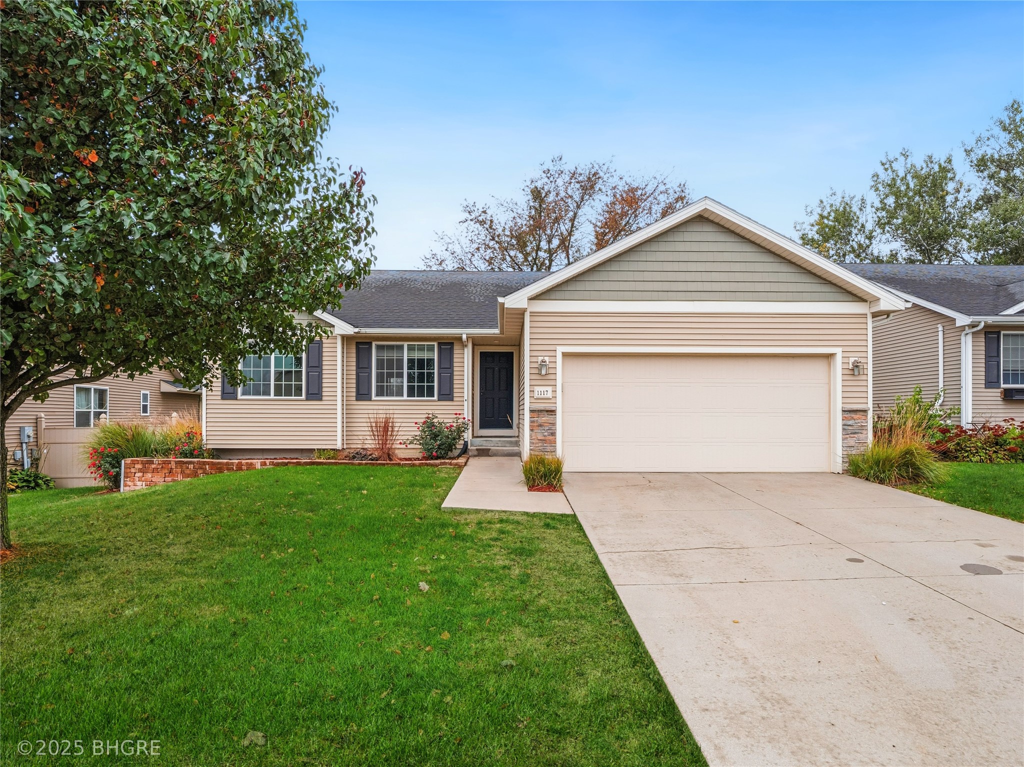 1117 Rolling Hills Court