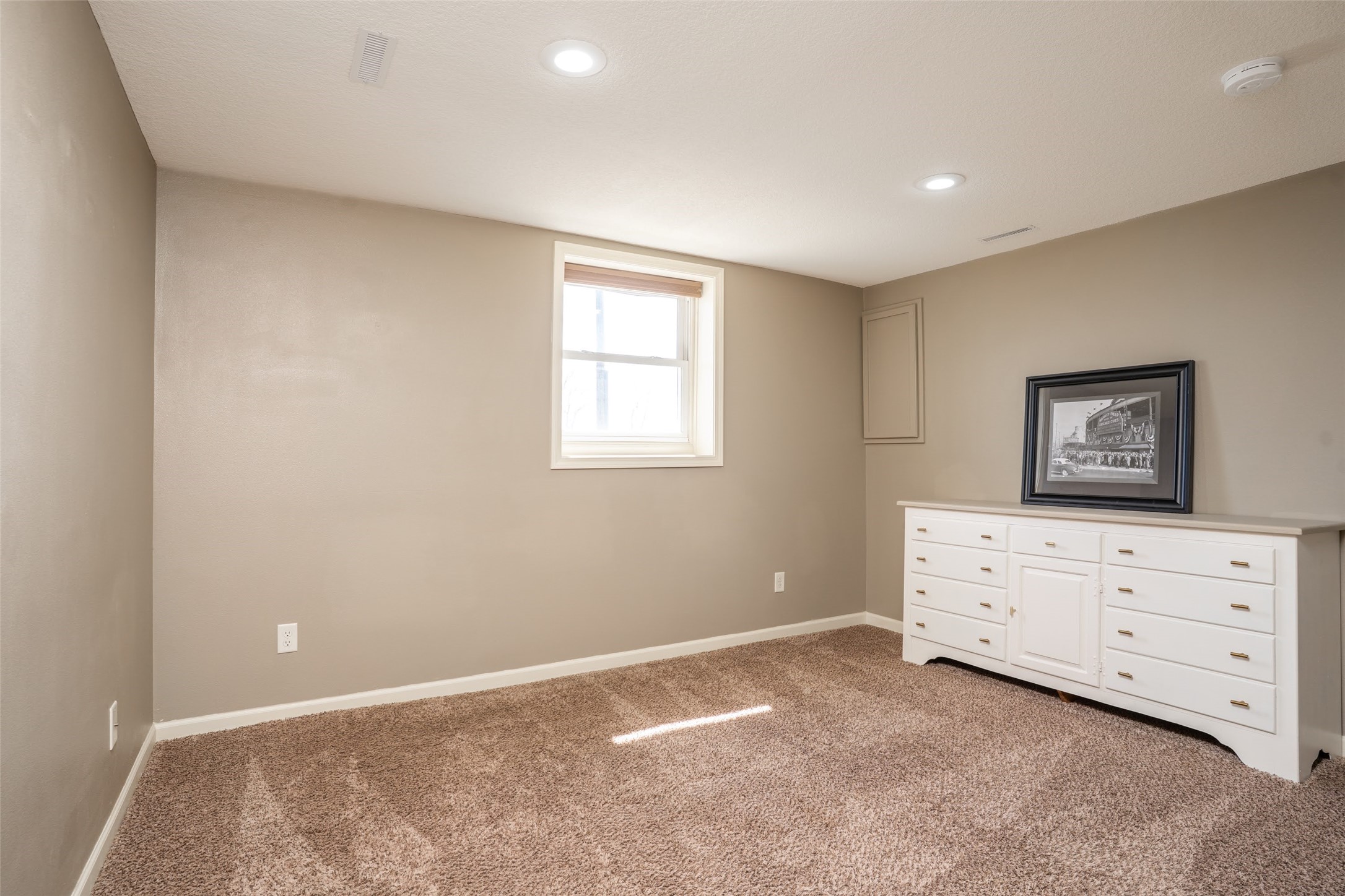 5070 Parkridge Avenue, Pleasant Hill, Iowa image 16