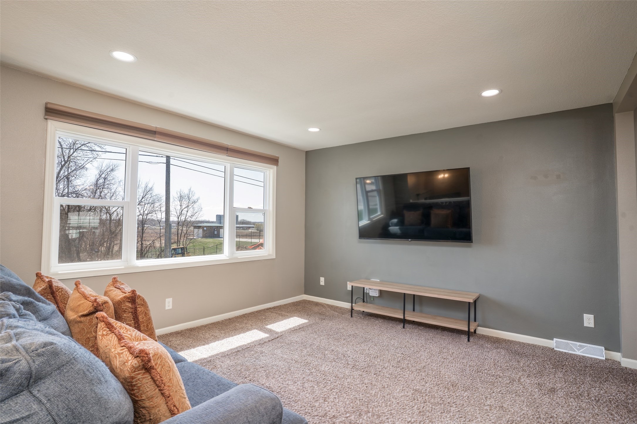 5070 Parkridge Avenue, Pleasant Hill, Iowa image 6