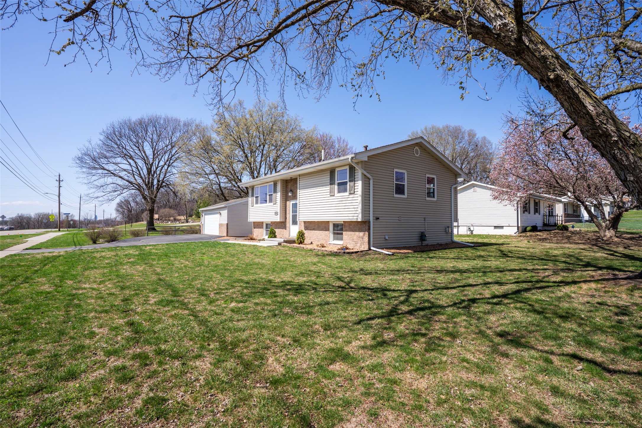 5070 Parkridge Avenue, Pleasant Hill, Iowa image 20