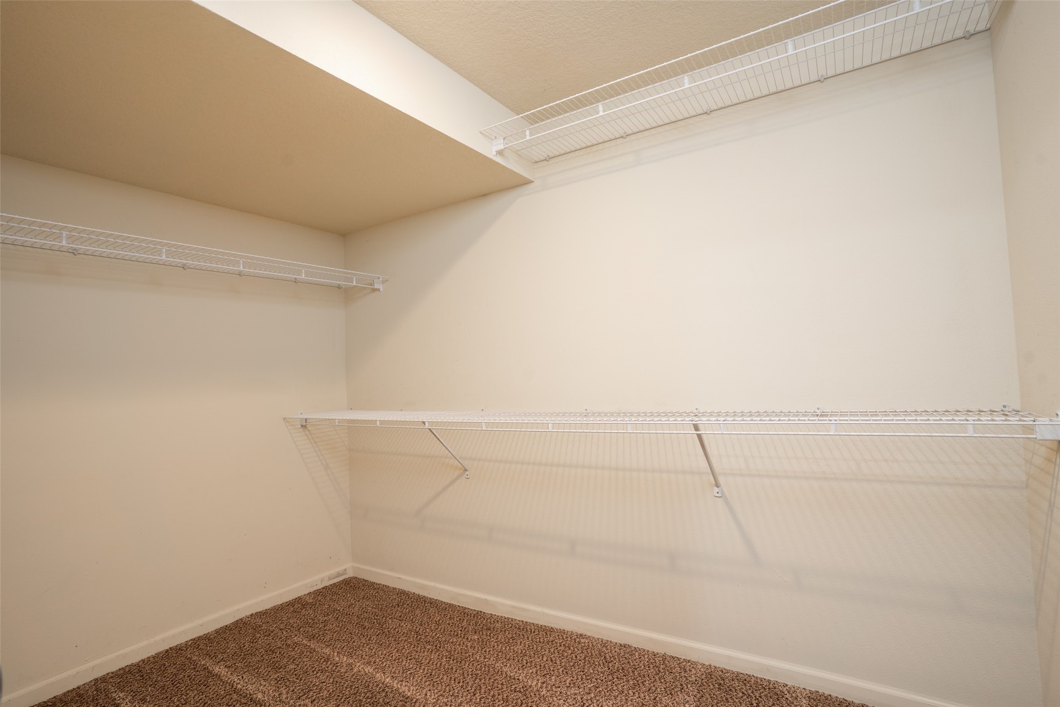 5070 Parkridge Avenue, Pleasant Hill, Iowa image 17
