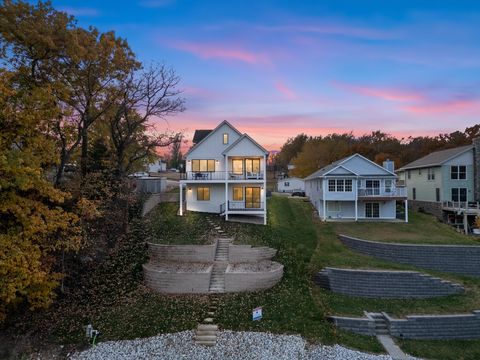 8476 Lakeshore Drive Dexter IA 50070
