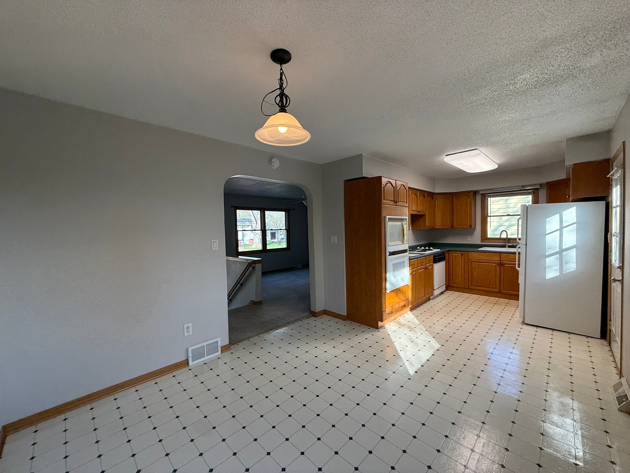 921 Norwood Drive, Norwalk, Iowa image 8