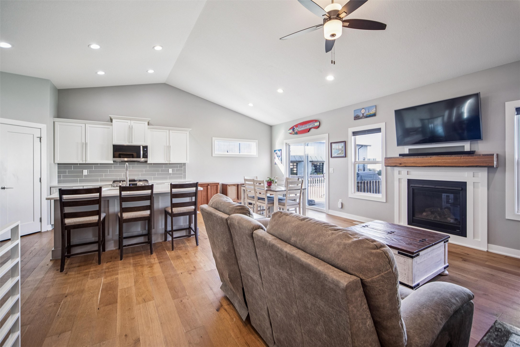 Grimes, Iowa 50111, United States, 4 Bedrooms Bedrooms, ,3 BathroomsBathrooms,Residential,Active,240043