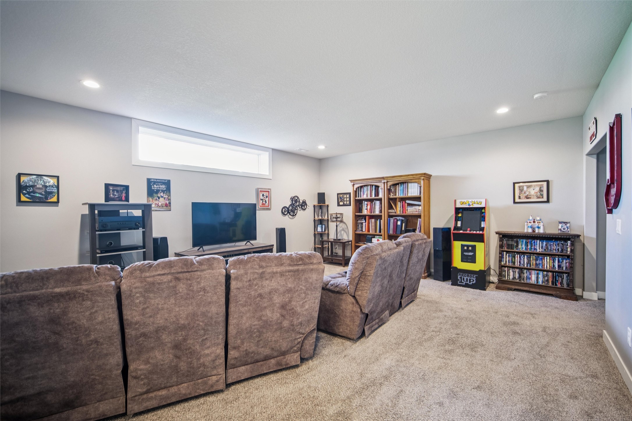 Grimes, Iowa 50111, United States, 4 Bedrooms Bedrooms, ,3 BathroomsBathrooms,Residential,Active,240043