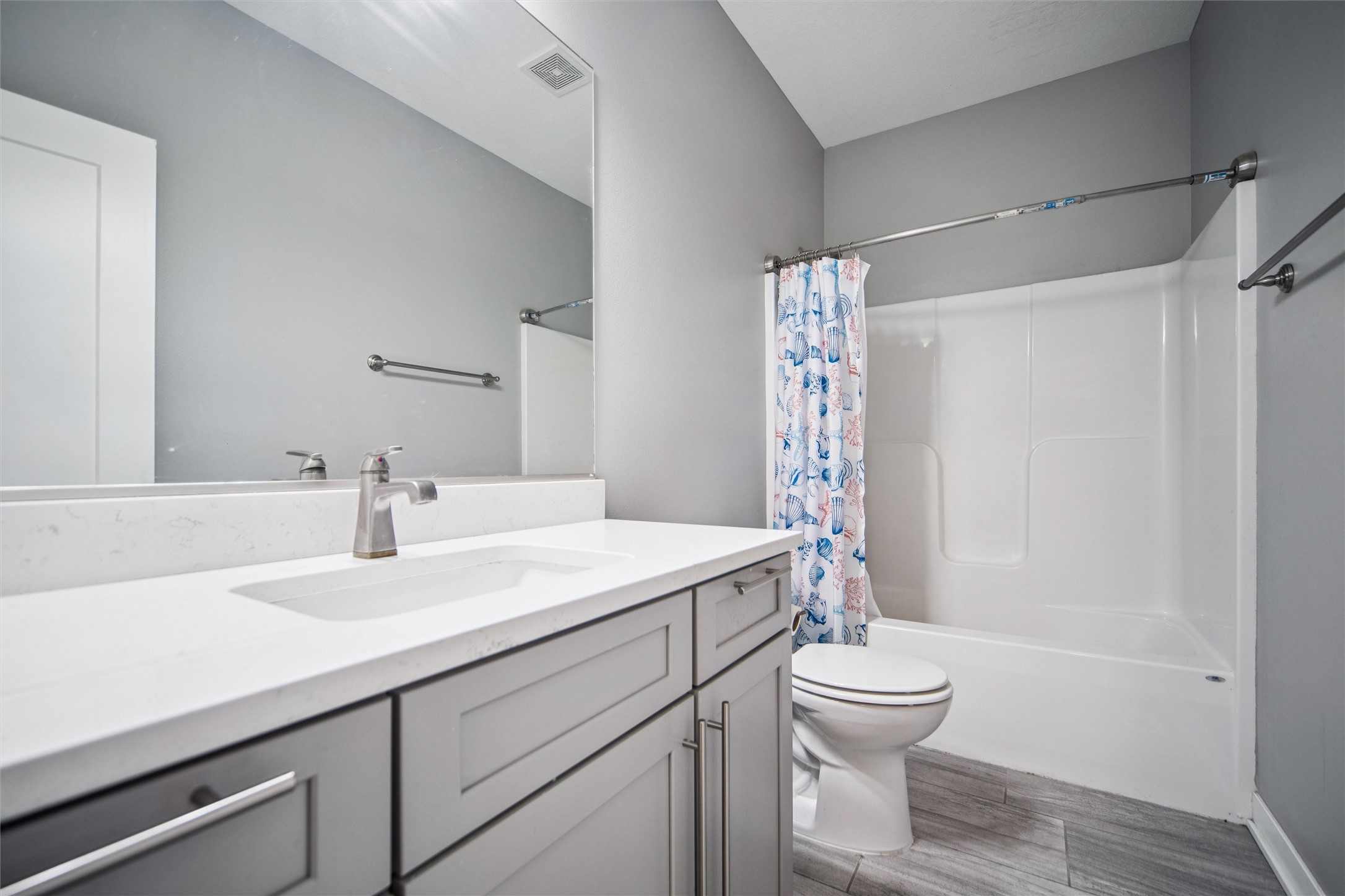 Grimes, Iowa 50111, United States, 4 Bedrooms Bedrooms, ,3 BathroomsBathrooms,Residential,Active,240043