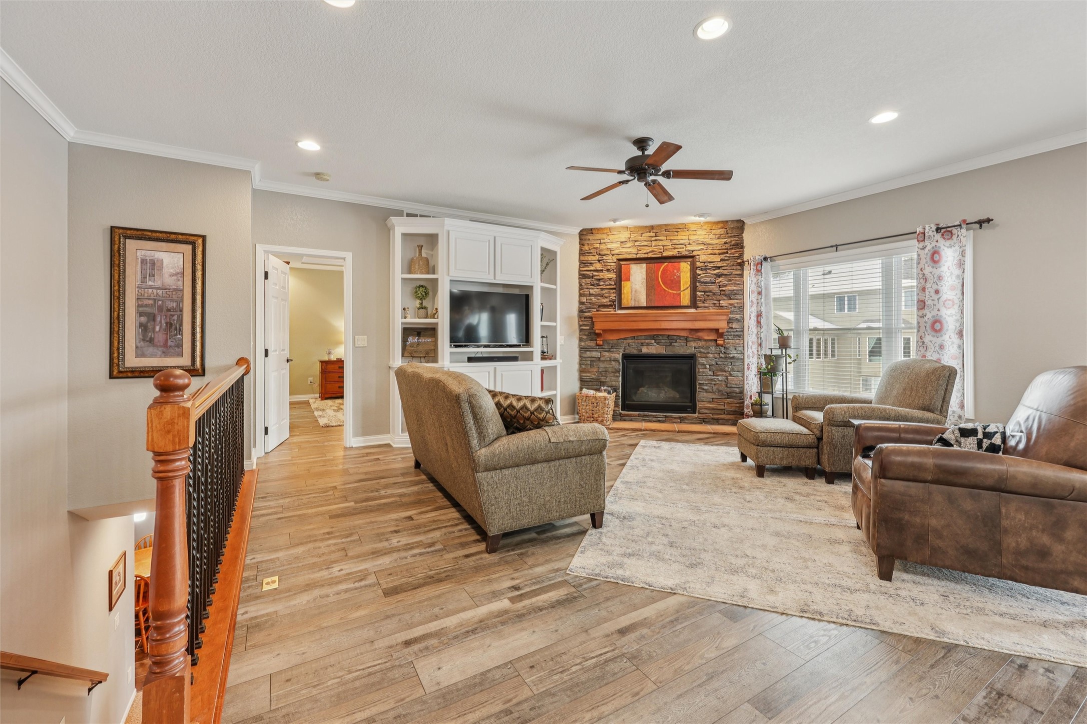 1215 NW Boulder Drive