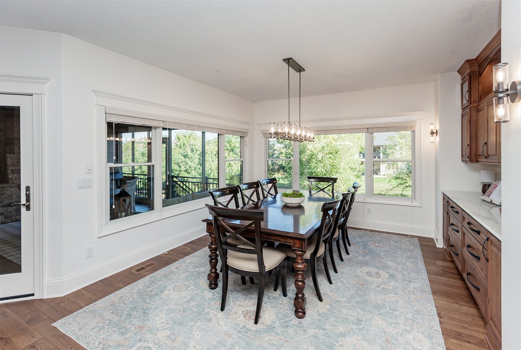 Urbandale, Iowa, 50323, United States, 6 Bedrooms Bedrooms, ,6 BathroomsBathrooms,Residential,Active,2021023