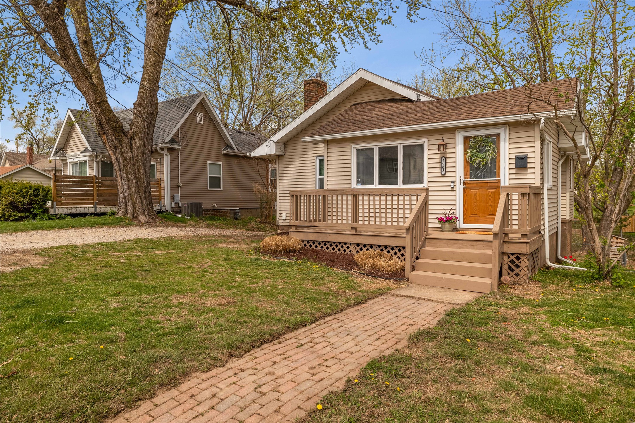 2905 Sheridan Avenue, Des Moines, Iowa image 1