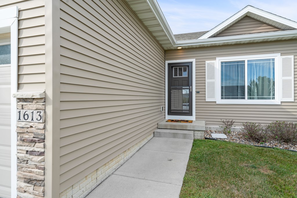 1613 12th Street, Altoona, Iowa image 3