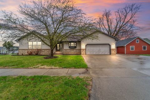 Homes For Sale - 121 K Avenue<br/> Story County, Nevada, IA 50201