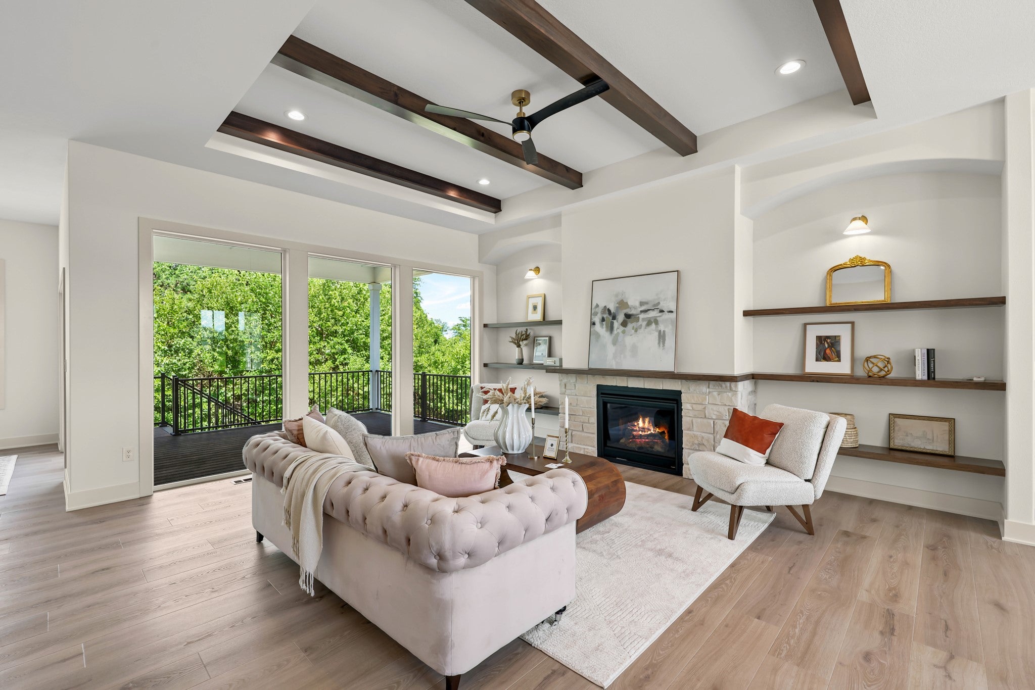 45 NW Crabtree Lane